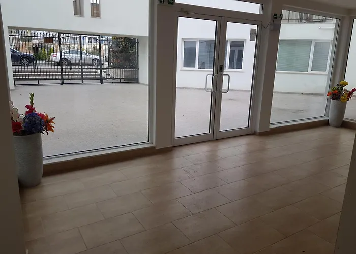 Апартамент Sarafovo Sea Paradise *